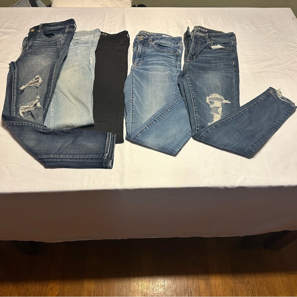 Women’s American Eagle, Skinny Jeans five pair